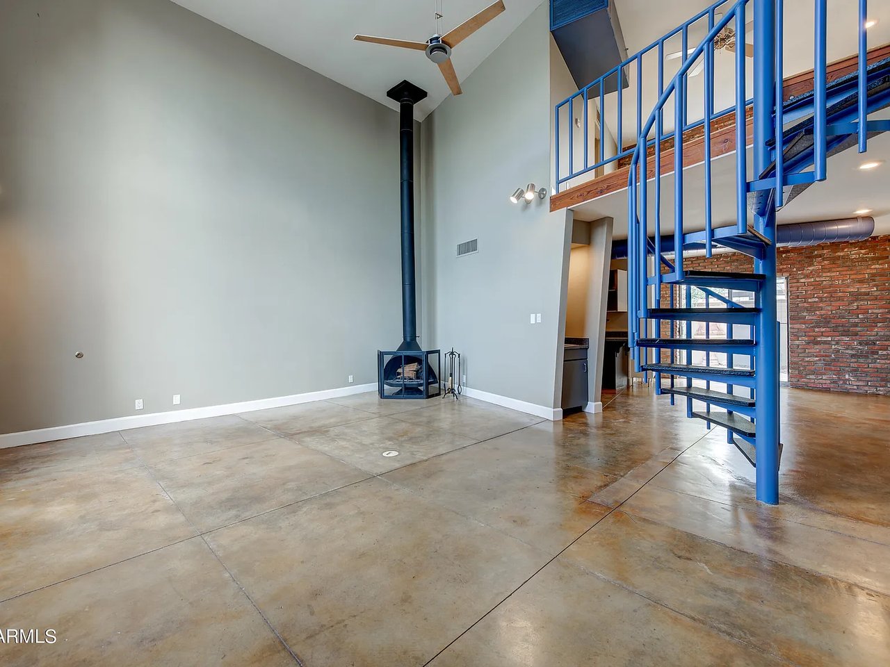 385 W Pierson St, #B1