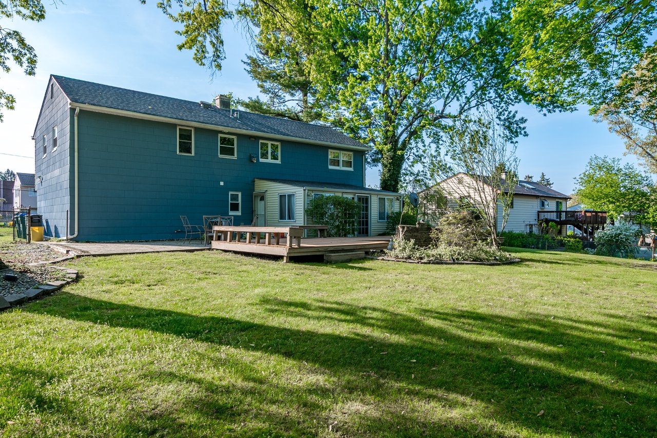 12 Sherry Rd