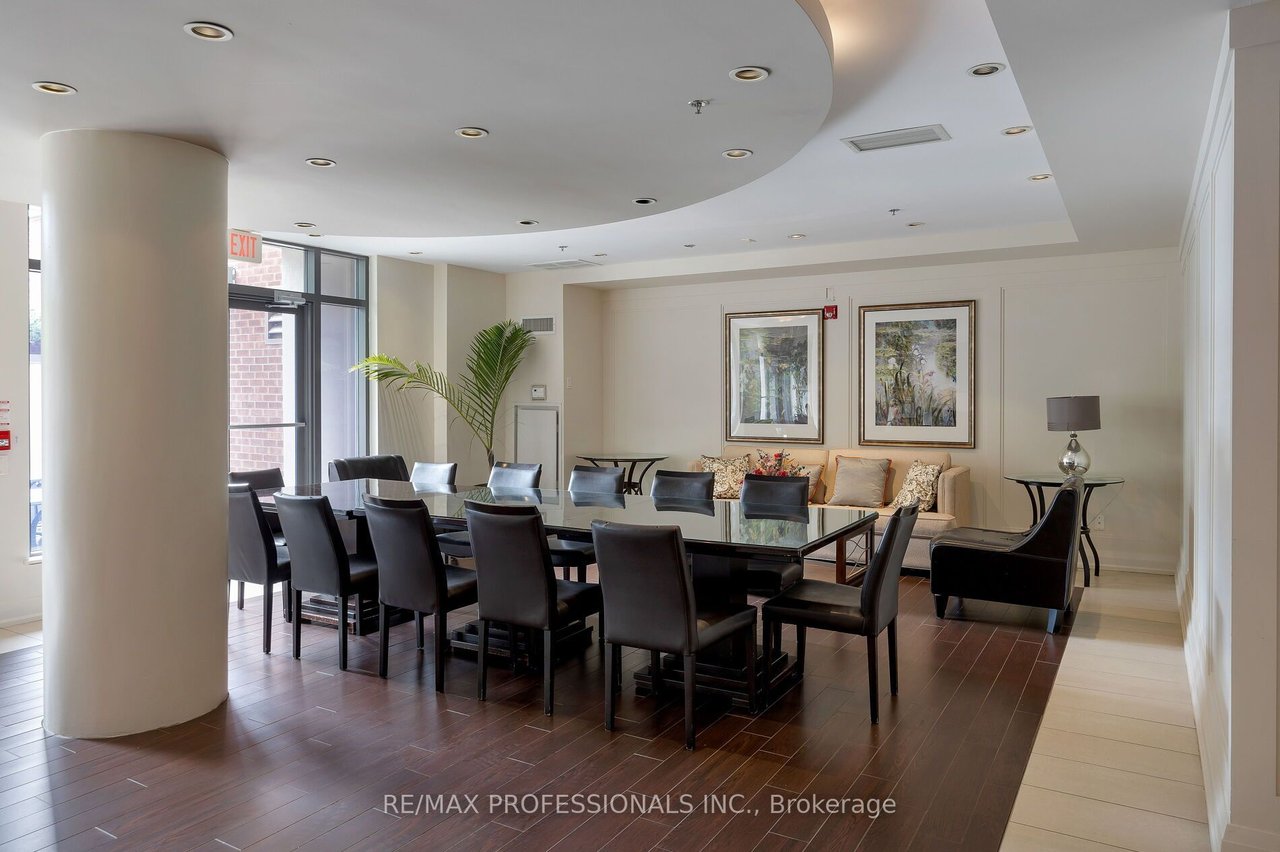 CONDO LIVING IN LUXURY 