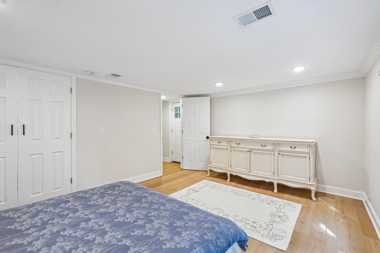12 Parker Place