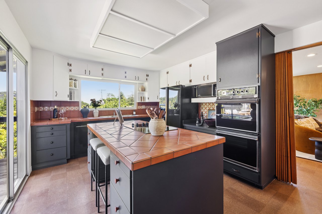 50 Balboa Ave