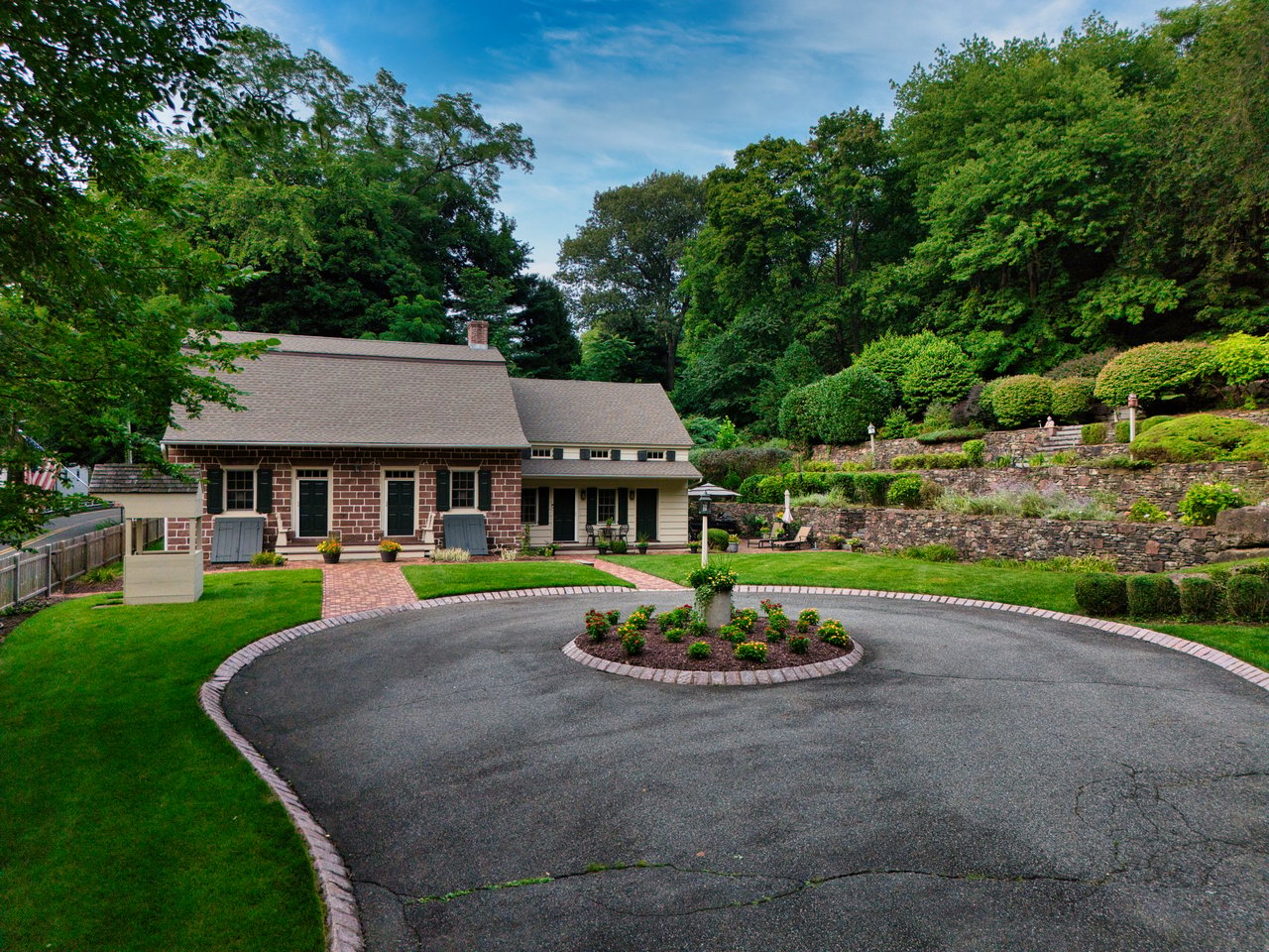 605 E Saddle River Road, Ho-Ho-Kus