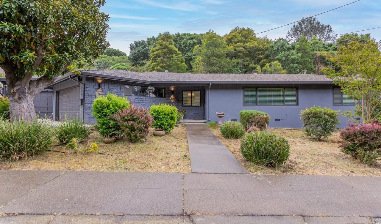 535 Pomona St, Crockett, CA. 94525