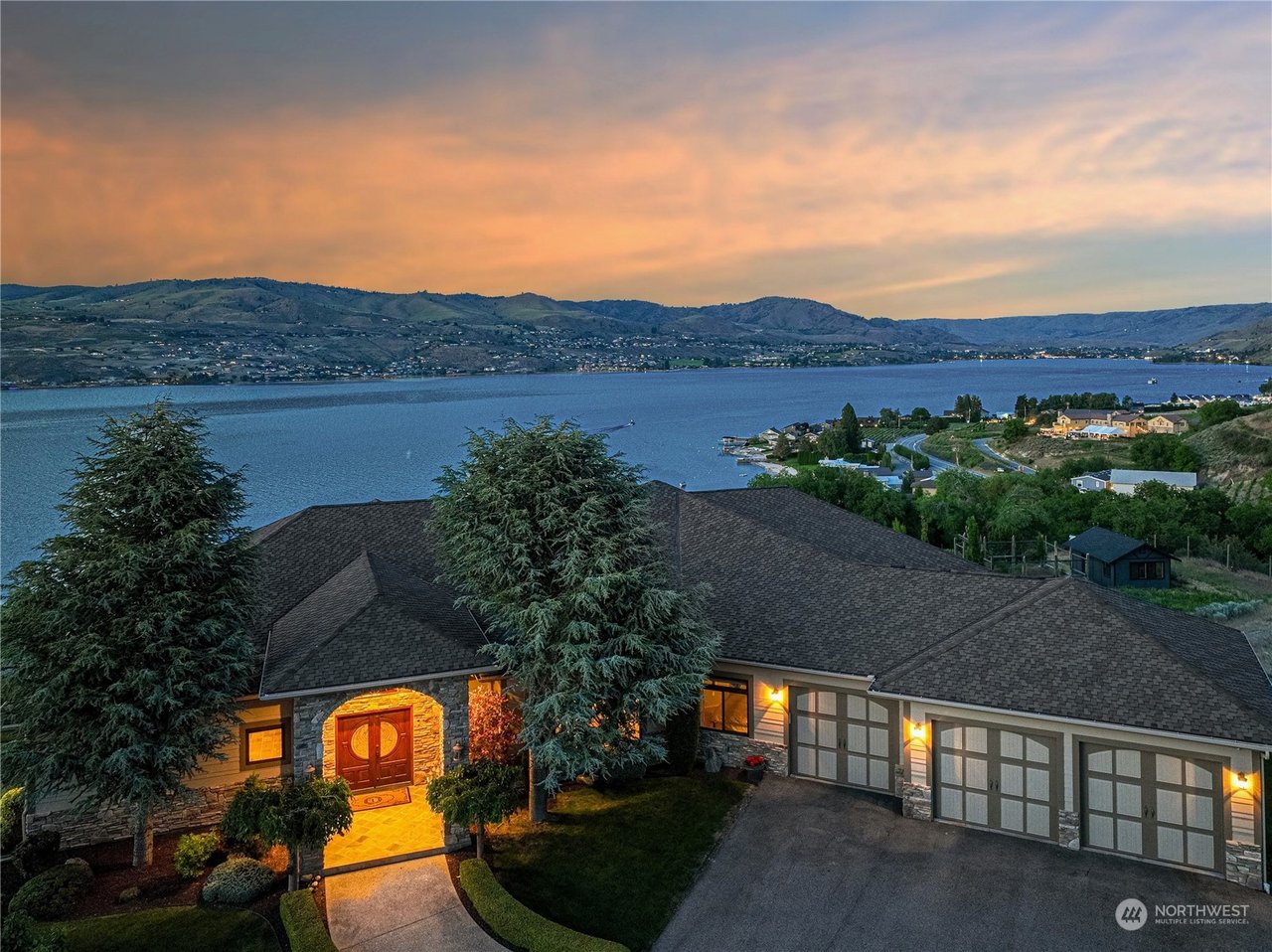 270 Bene Vista Ln