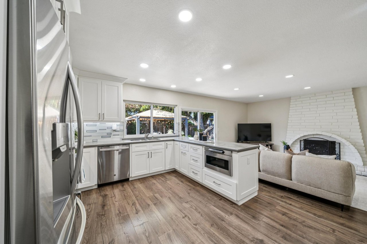 7403 Hillsdale Dr, West Pleasanton