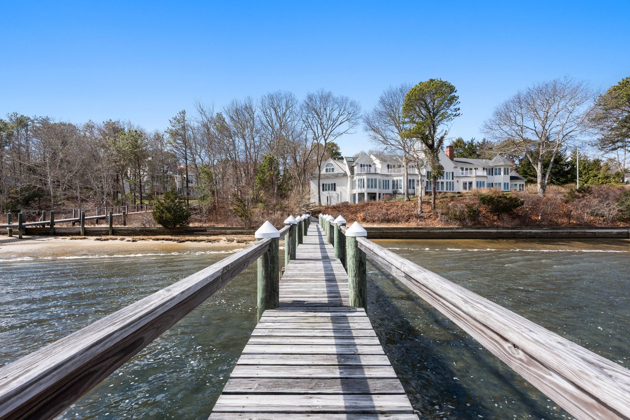 Breathtaking views over West Bay and Eel River
