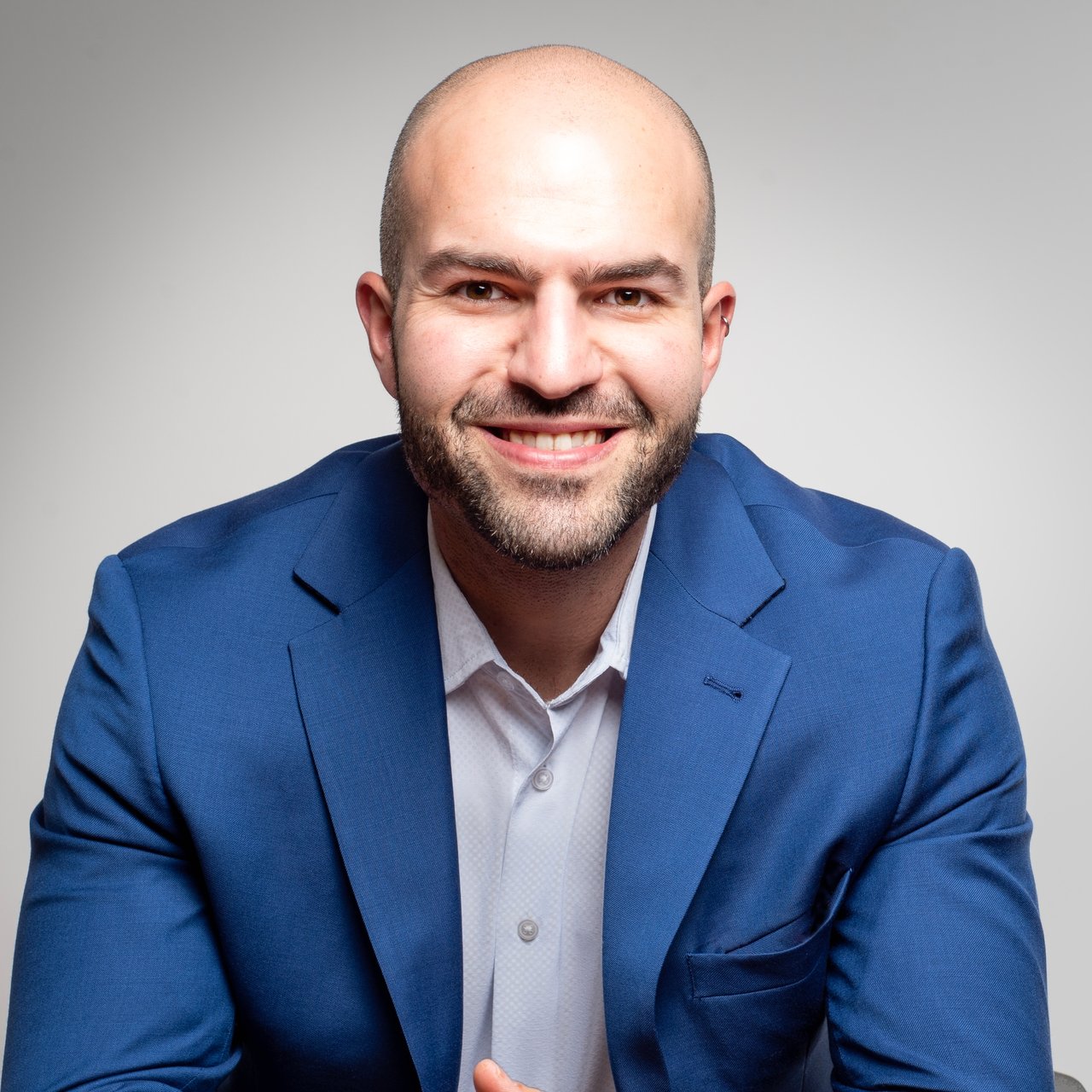 Blair Chami Toronto ON, Real Estate Agent Headshot