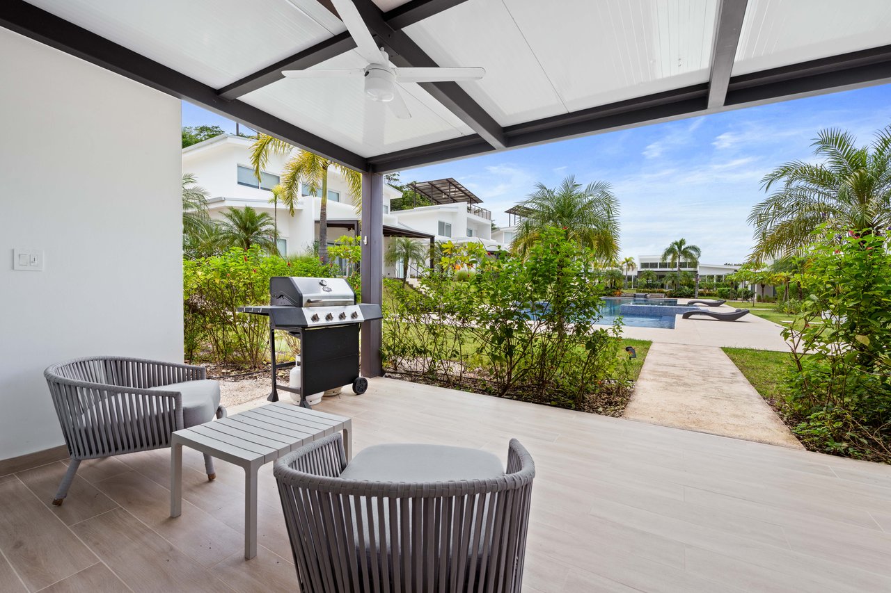 Enclave B5 | Modern 3-Bedroom Villa in Gated Community Near Avellanas Beach