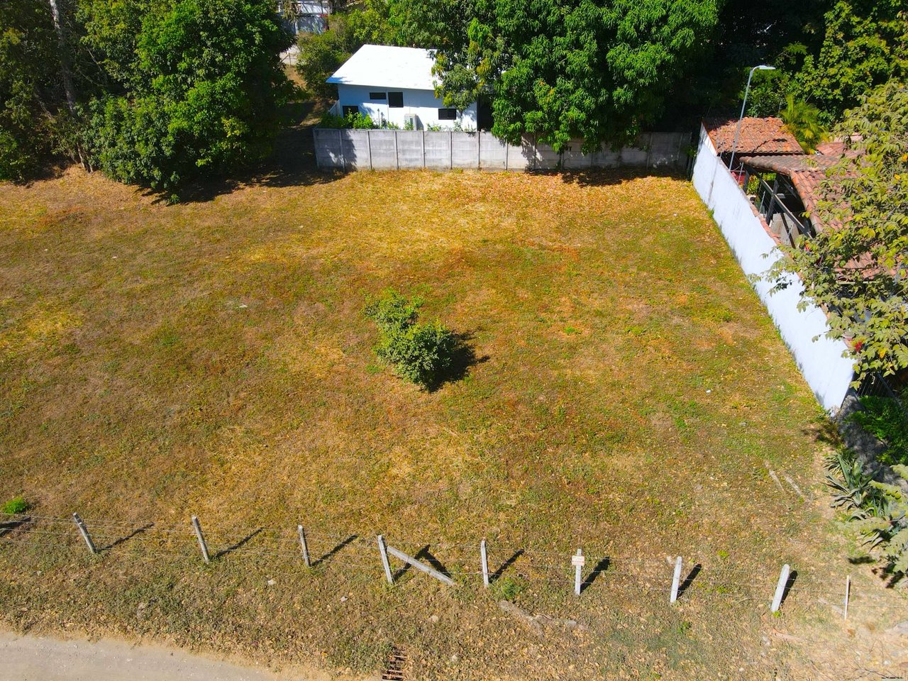 Lot in Surfside Playa Potrero – 800 m from the Beach