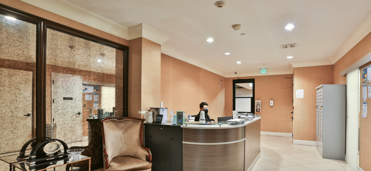 261 S. Reeves Dr #205