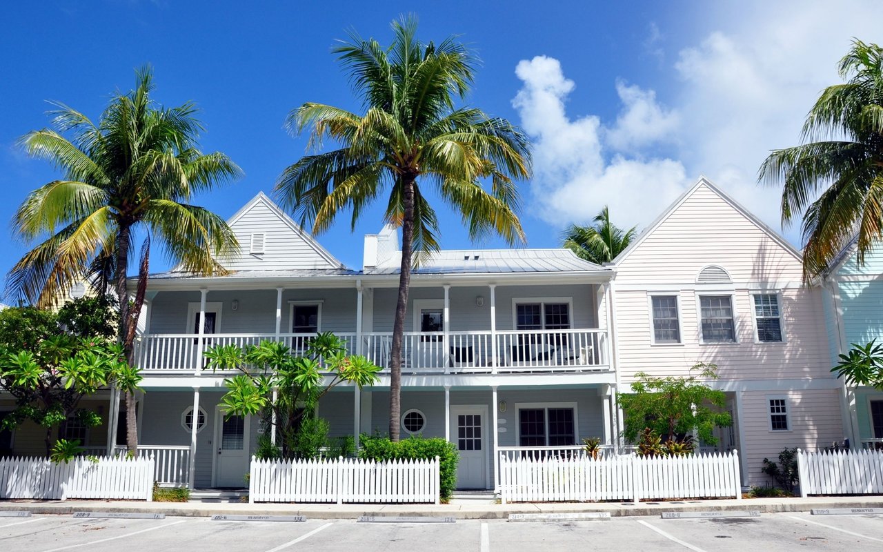 Mizner Court