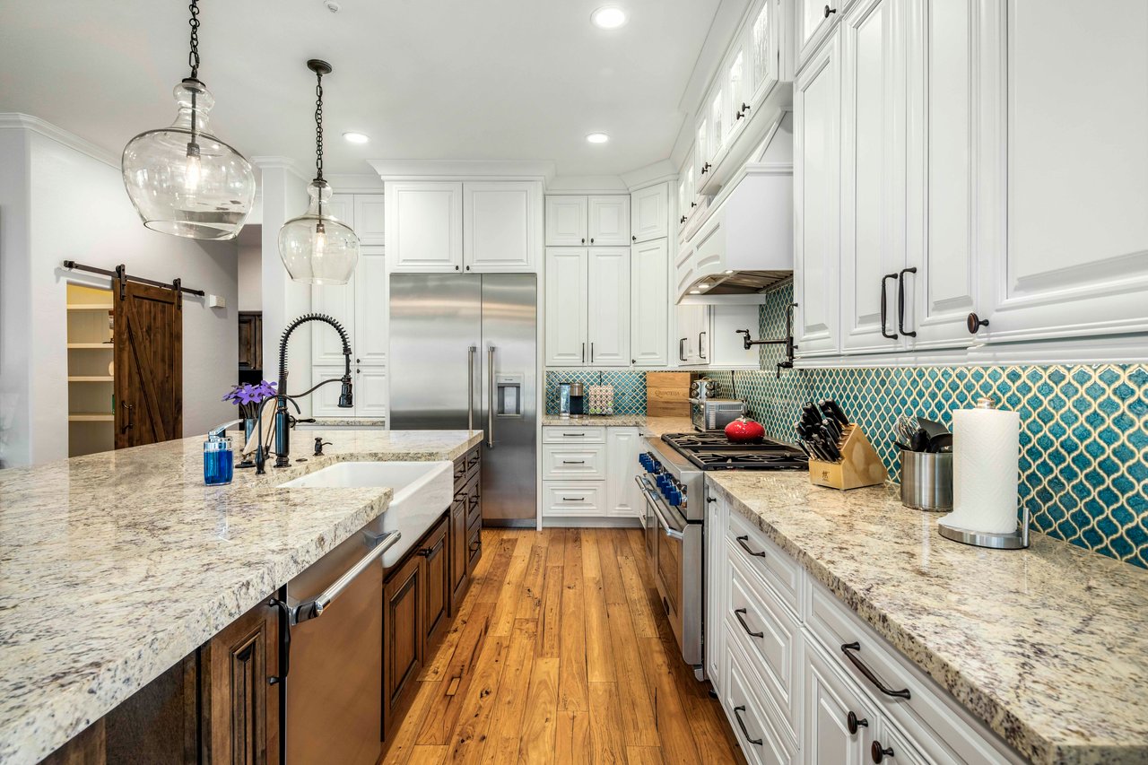 10912 E Butherus Drive