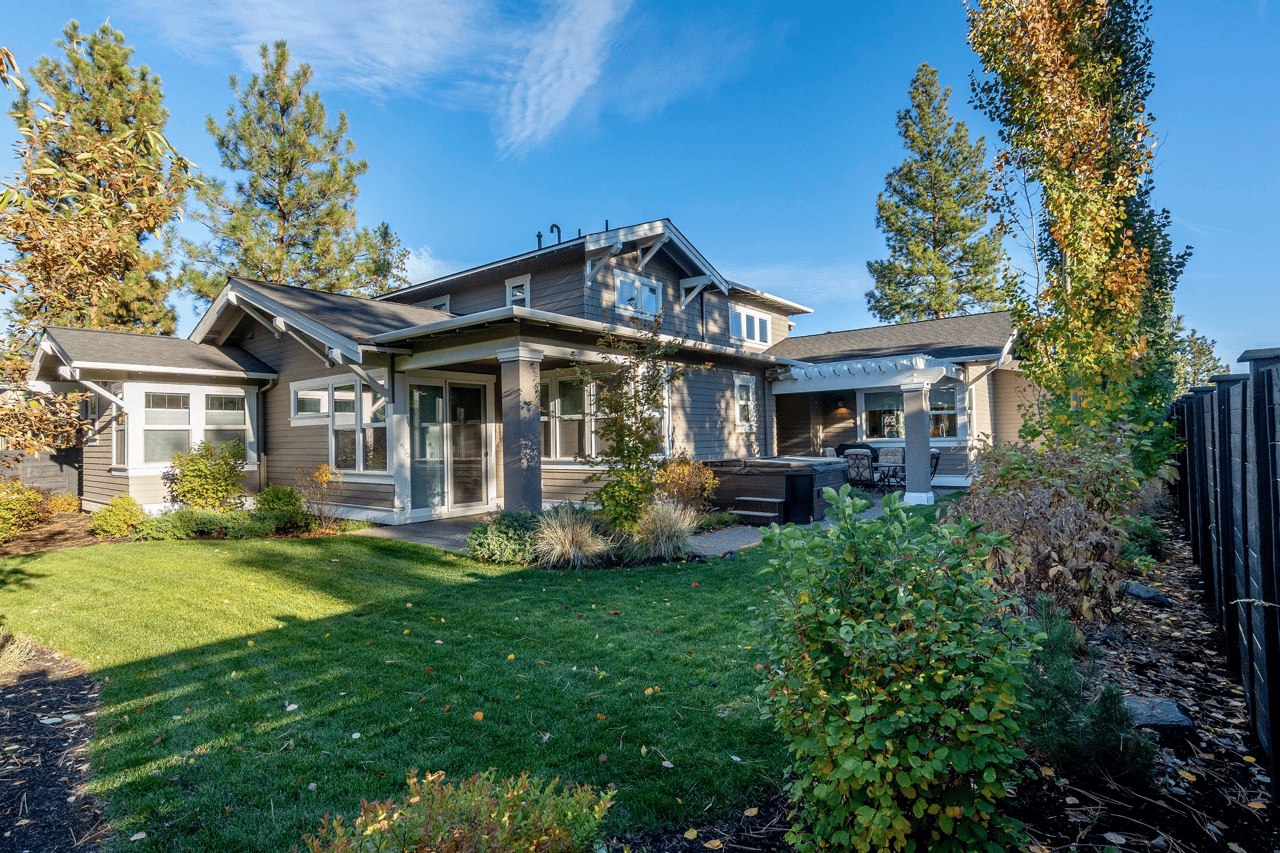 Just Listed: Beautiful Northwest Crossing Home with Custom Finishes