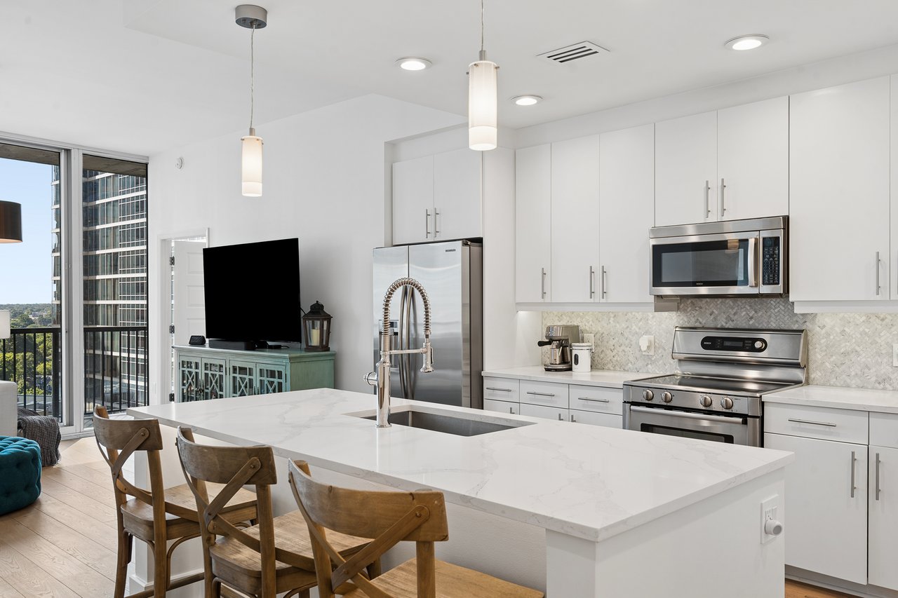 1080 Peachtree Street Unit 1504