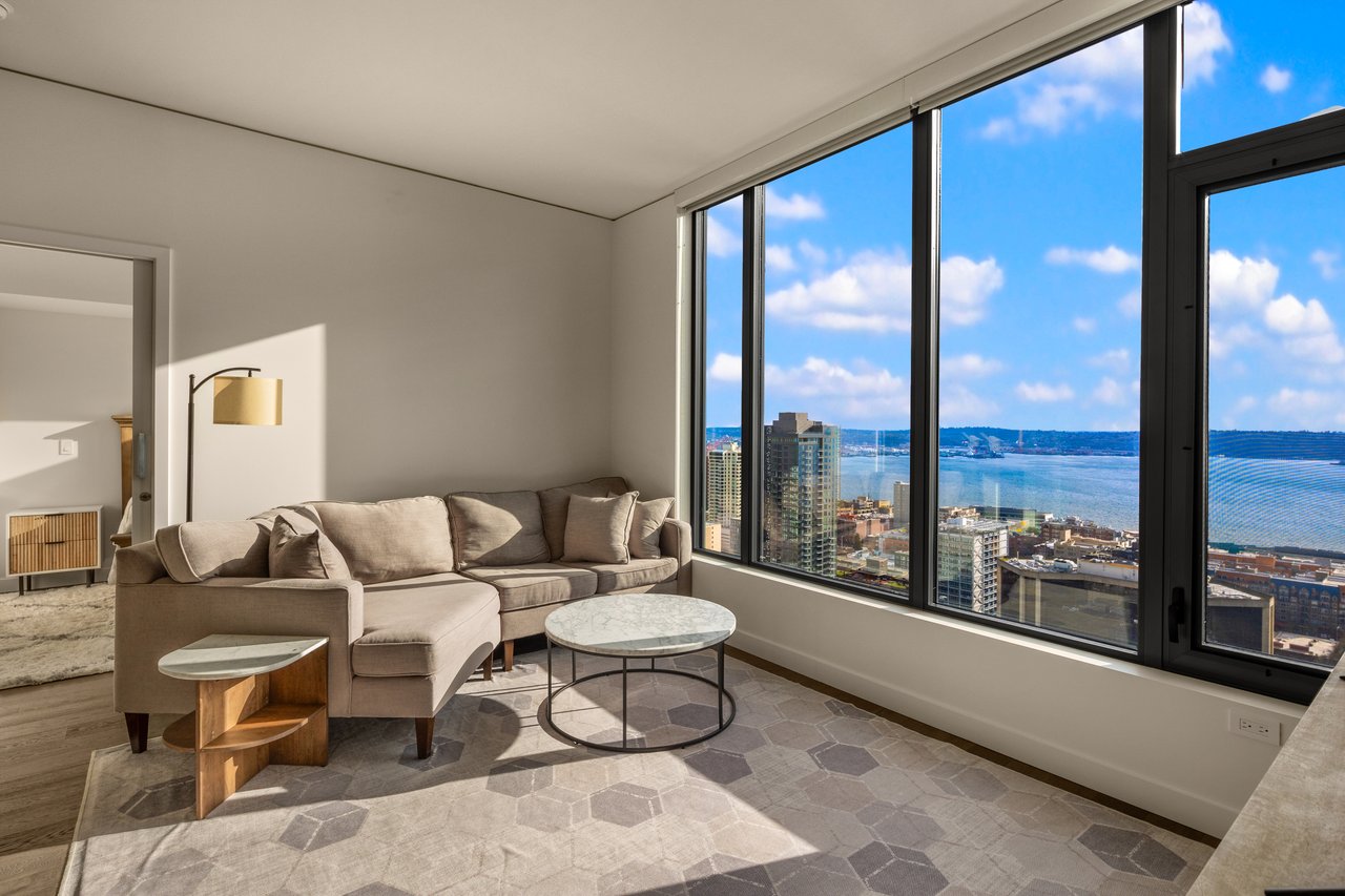 2510 6th Ave Unit 3105