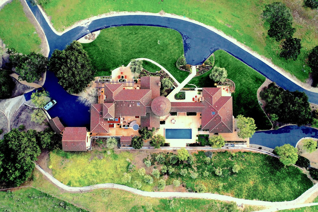 2667 Via De Los Ranchos Road