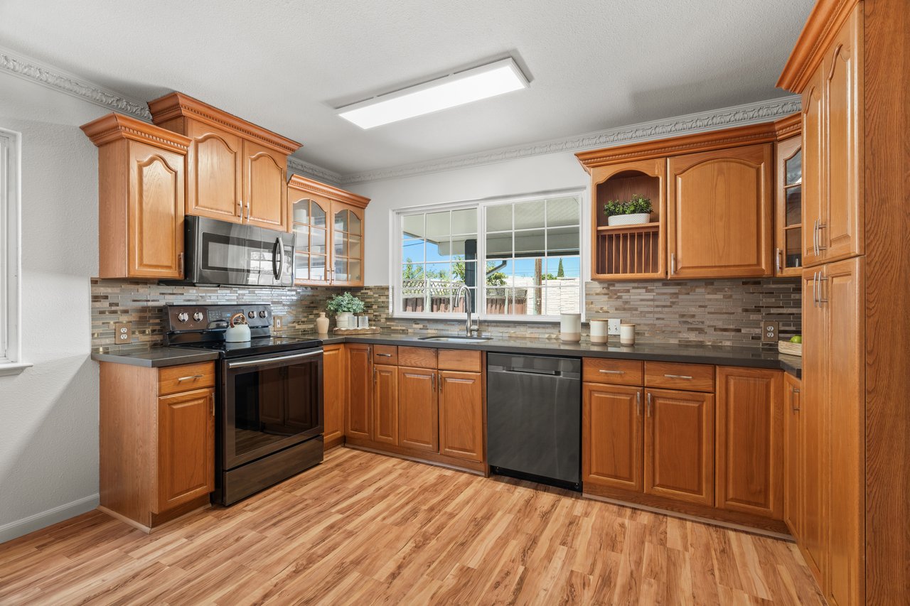 1459 Blackfield Drive