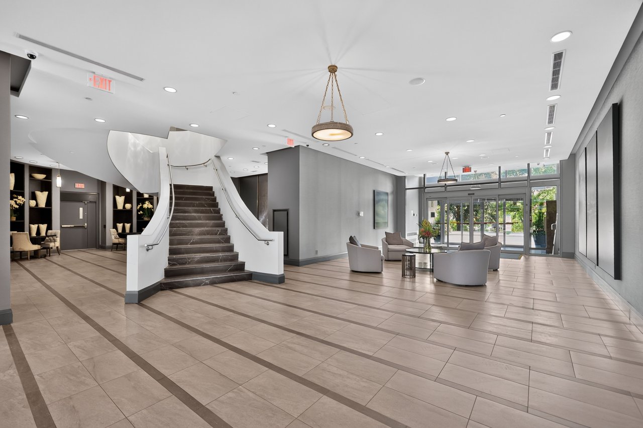 808-11 Bronte Road, Oakville