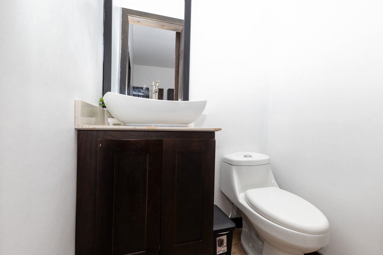 Forest Hill Home, Brass Hill