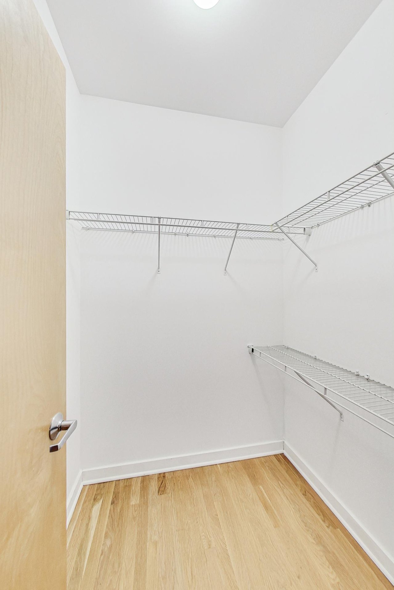 689 N Peoria St Unit 2N