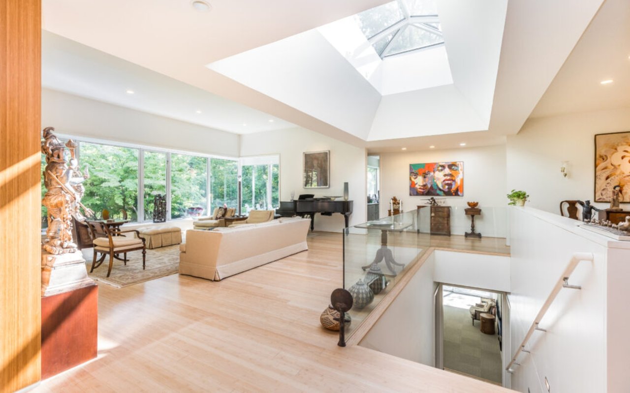 Sold Over 20% Over Asking | 16 Tulip Ave, Llewellyn Park $2,059,000