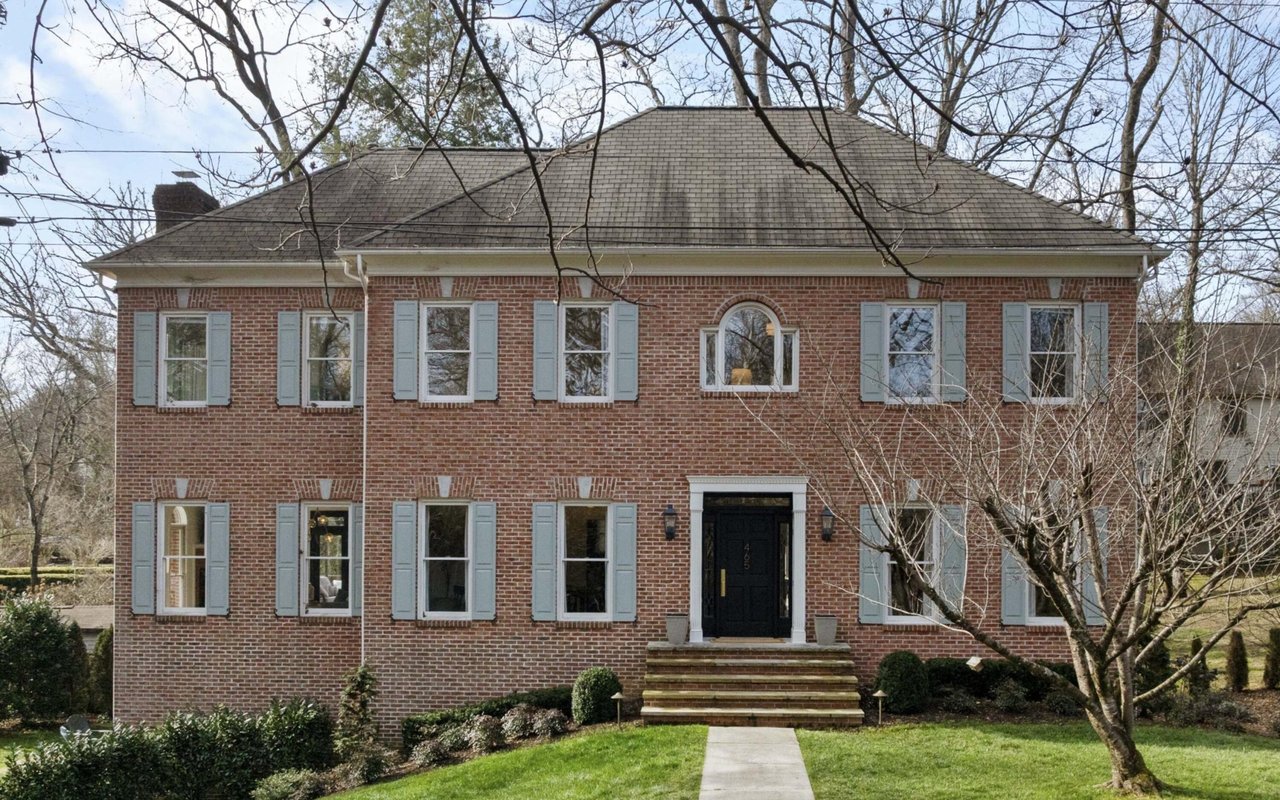 Wallace Luxury Spotlight | 465 W Hillvale Turn Knoxville, TN 37919