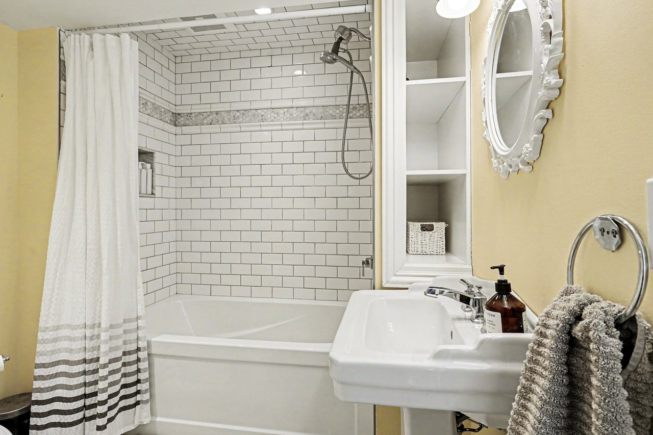 1210 Concession Road 11