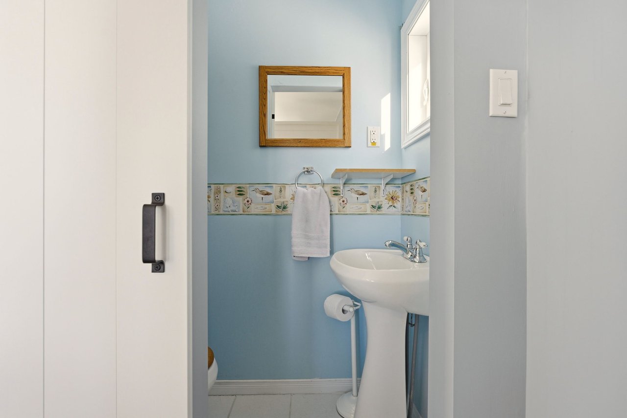 126 CHAPMAN Drive SE