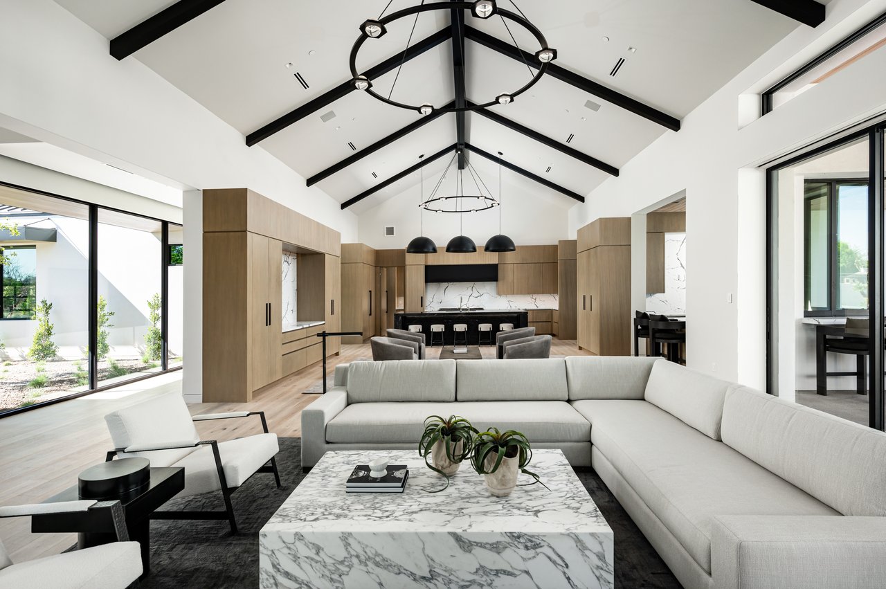 8015 N 74th Place, Scottsdale, AZ 85258