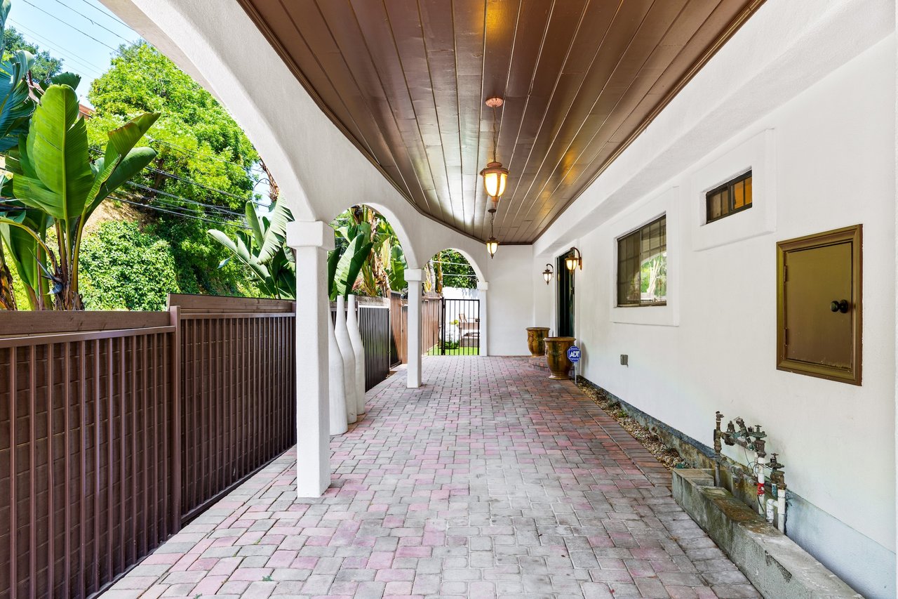 1508 N Beverly Glen Blvd, Bel Air