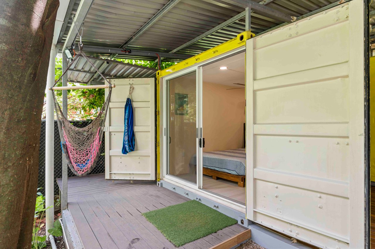 Casa Lemonpaloosa | Very Private Container Home!