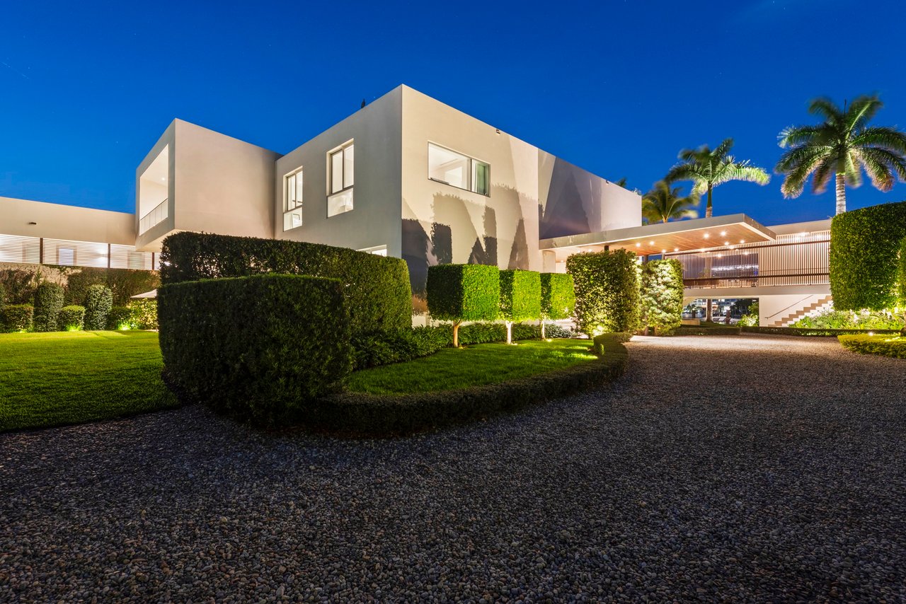 April 2025: OKTO’ Estate on La Gorce Island, Featuring 260 Feet of Waterfront, Sells for Record $75 Million