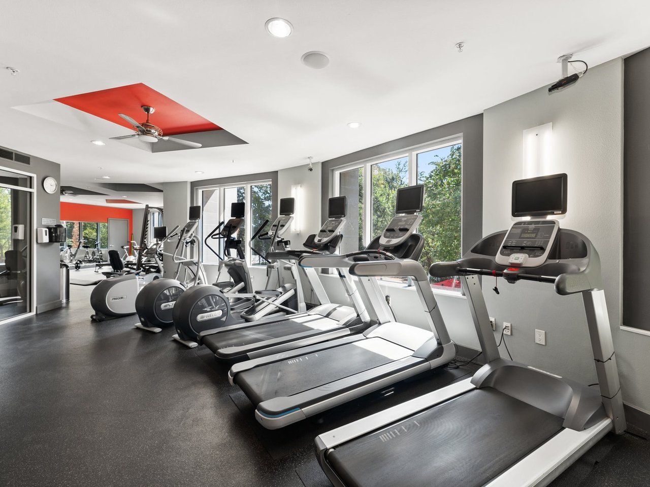 54 Rainey Street PH09