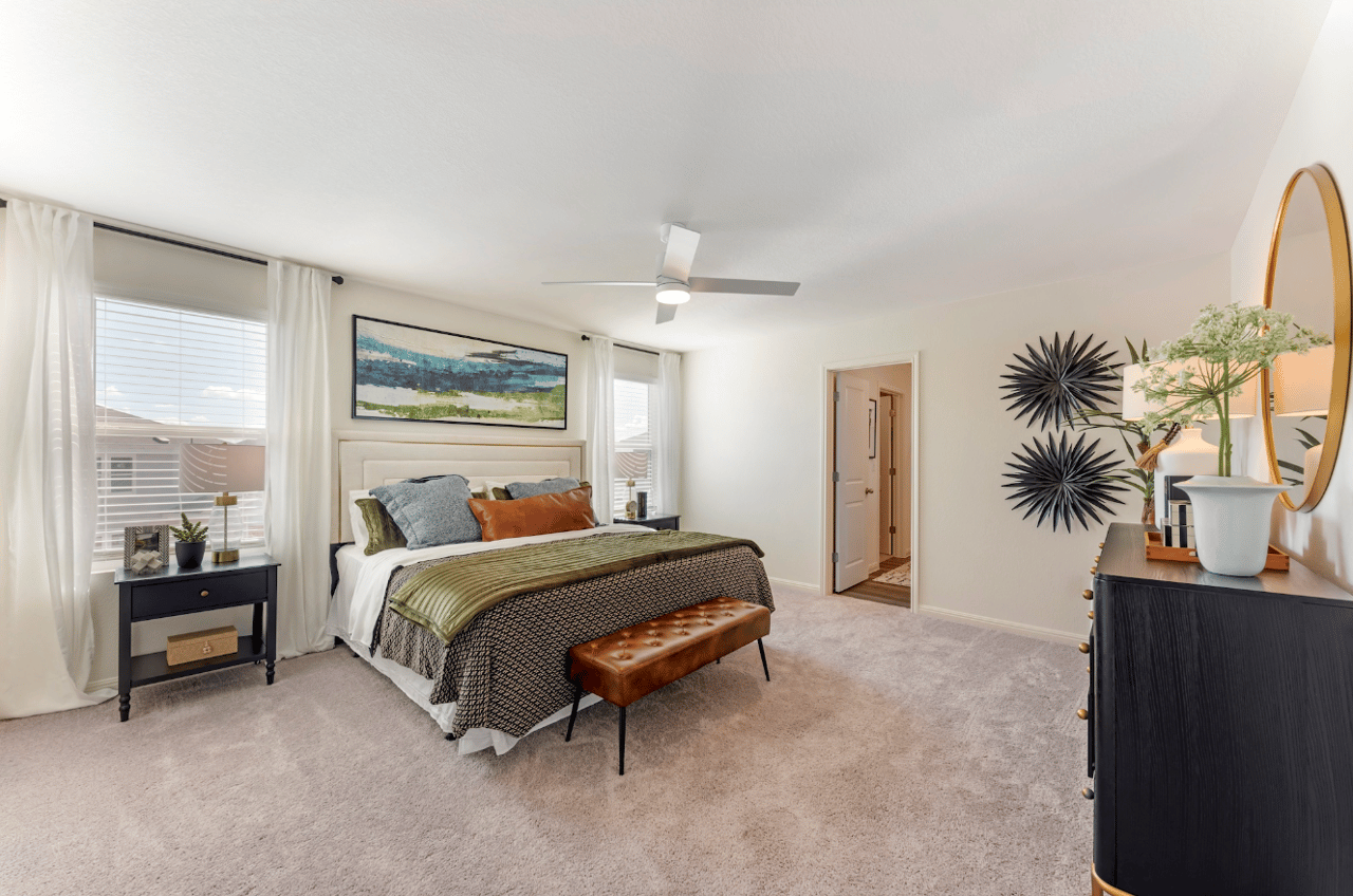 Move In by 12/31 up to 8 WEEKS FREE + $1500 Gift Card!