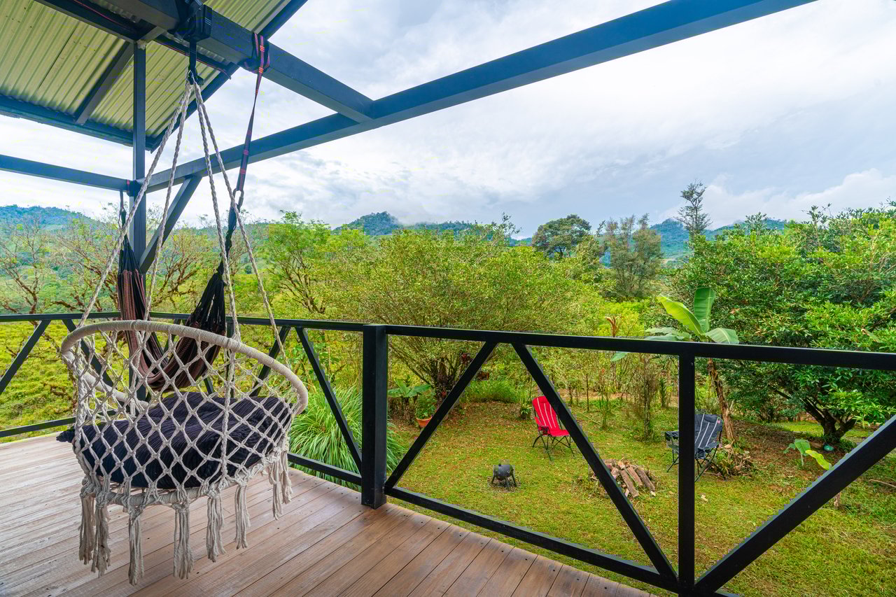 Off Grid Cabin - San Vito with Amazing Mountain Views