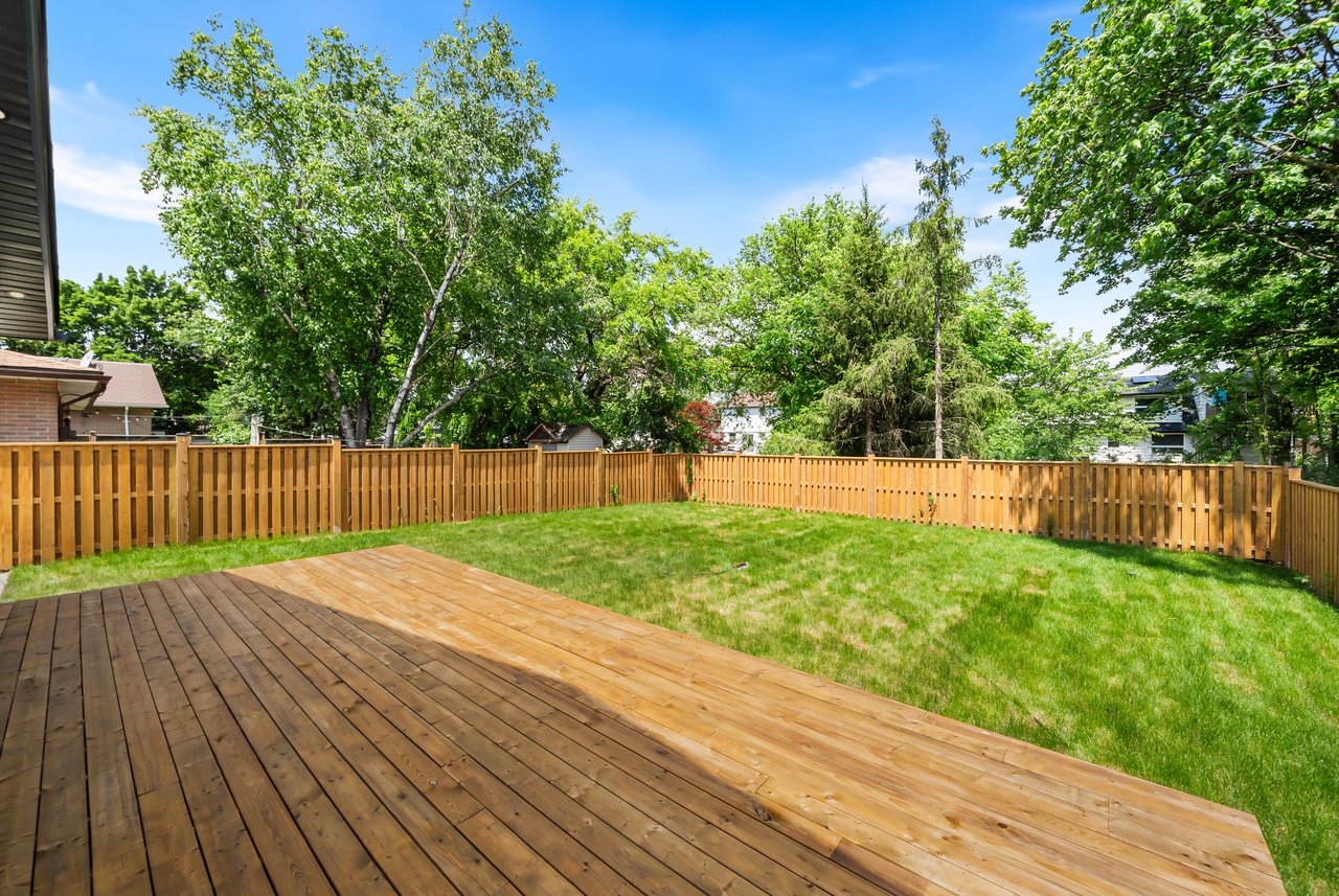 1495 Thetford Crt