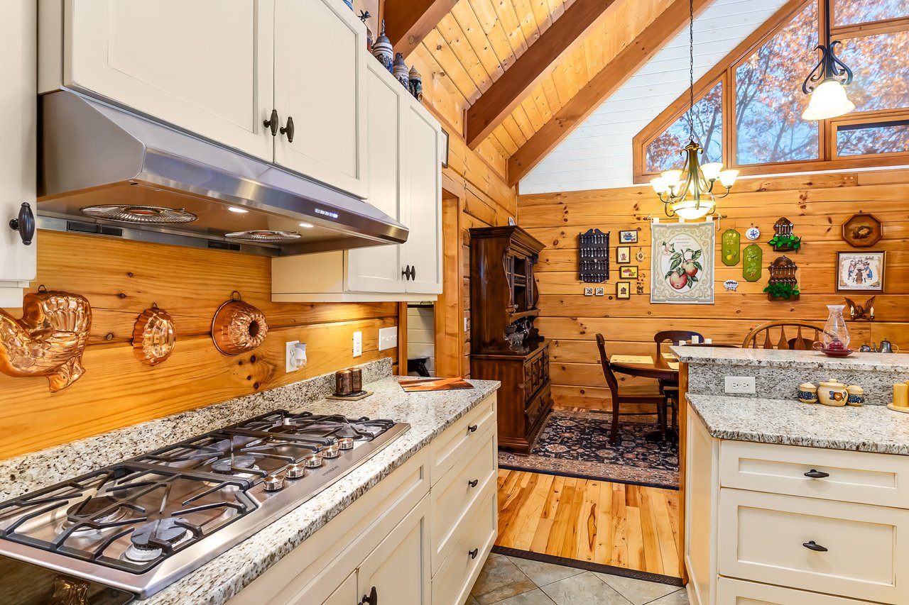 151 Diamond Falls Boulevard