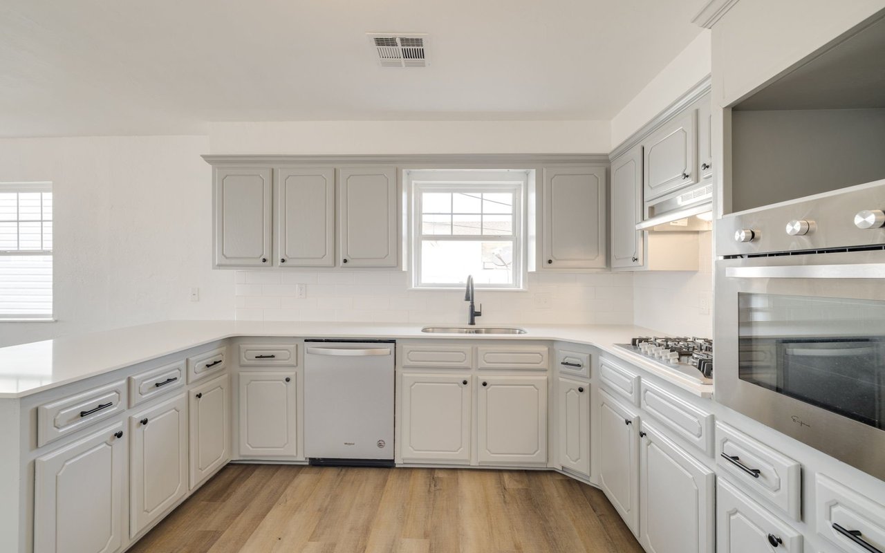 Just Listed: Step Inside a Remodeled Home Redefining Comfort and Sophistication!