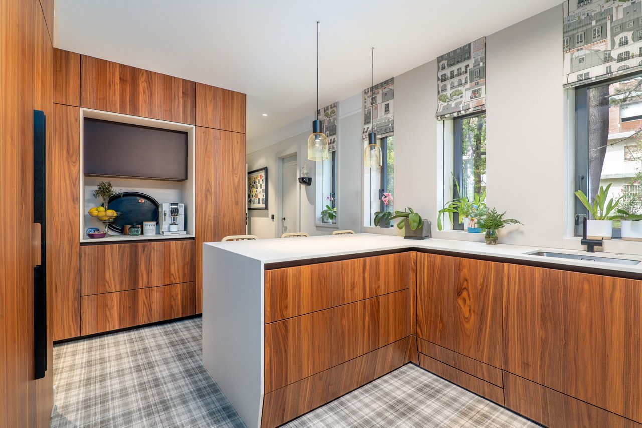 Exceptional Fully Renovated 2+1 Bedroom Apartment in Boavista, Porto