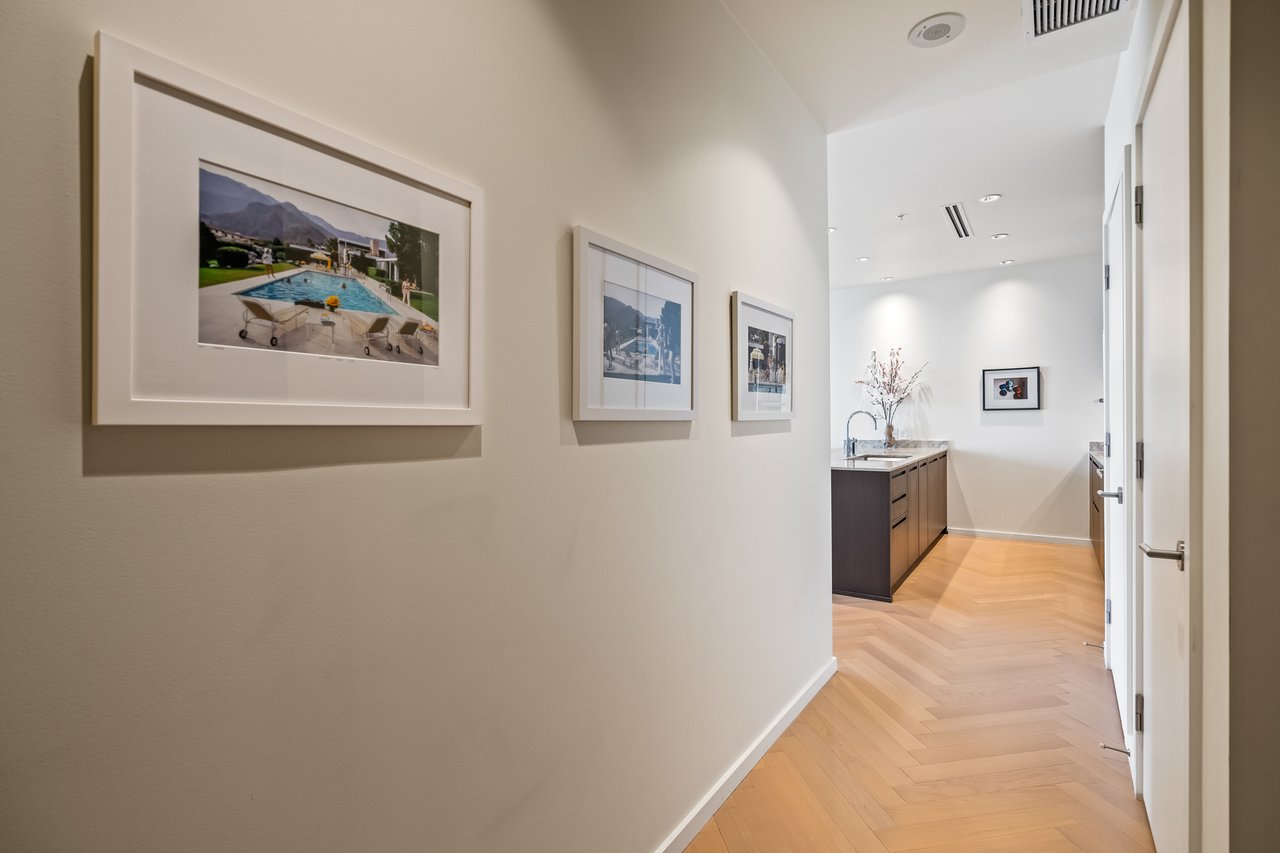 Suite 5707- 180 University Avenue 