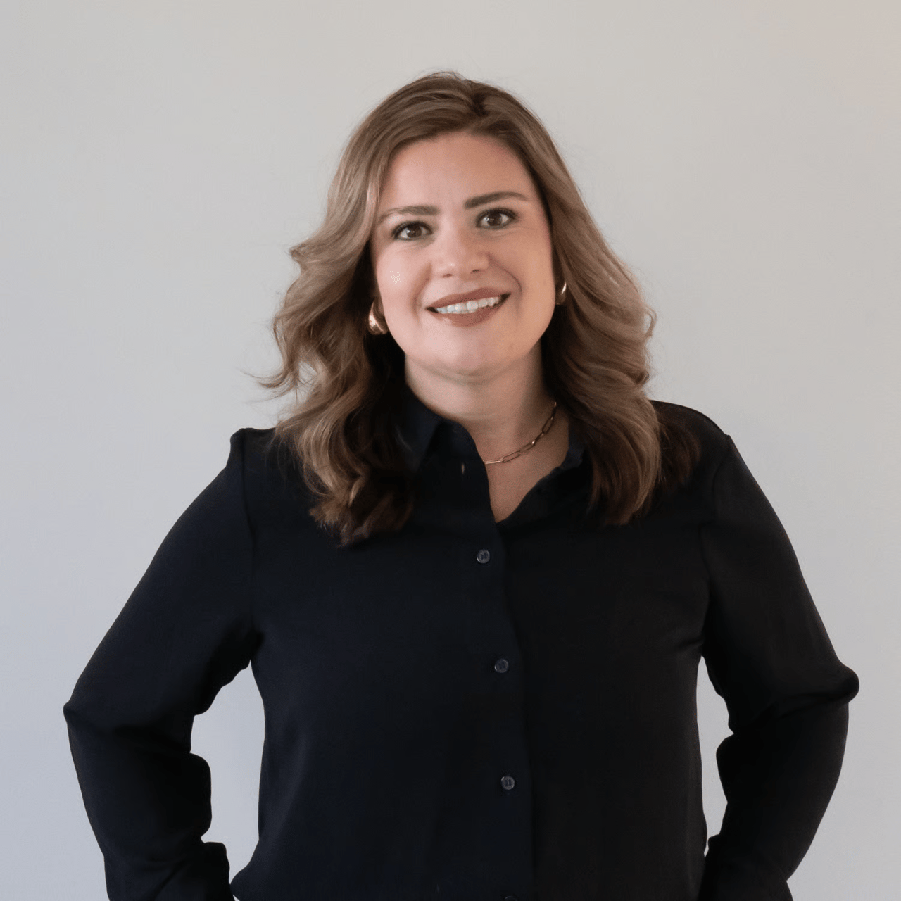 Adriana Perez Libertyville, IL Real Estate Agent Headshot