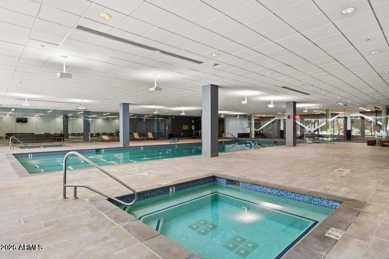 7121 E Rancho Vista Dr, #5011