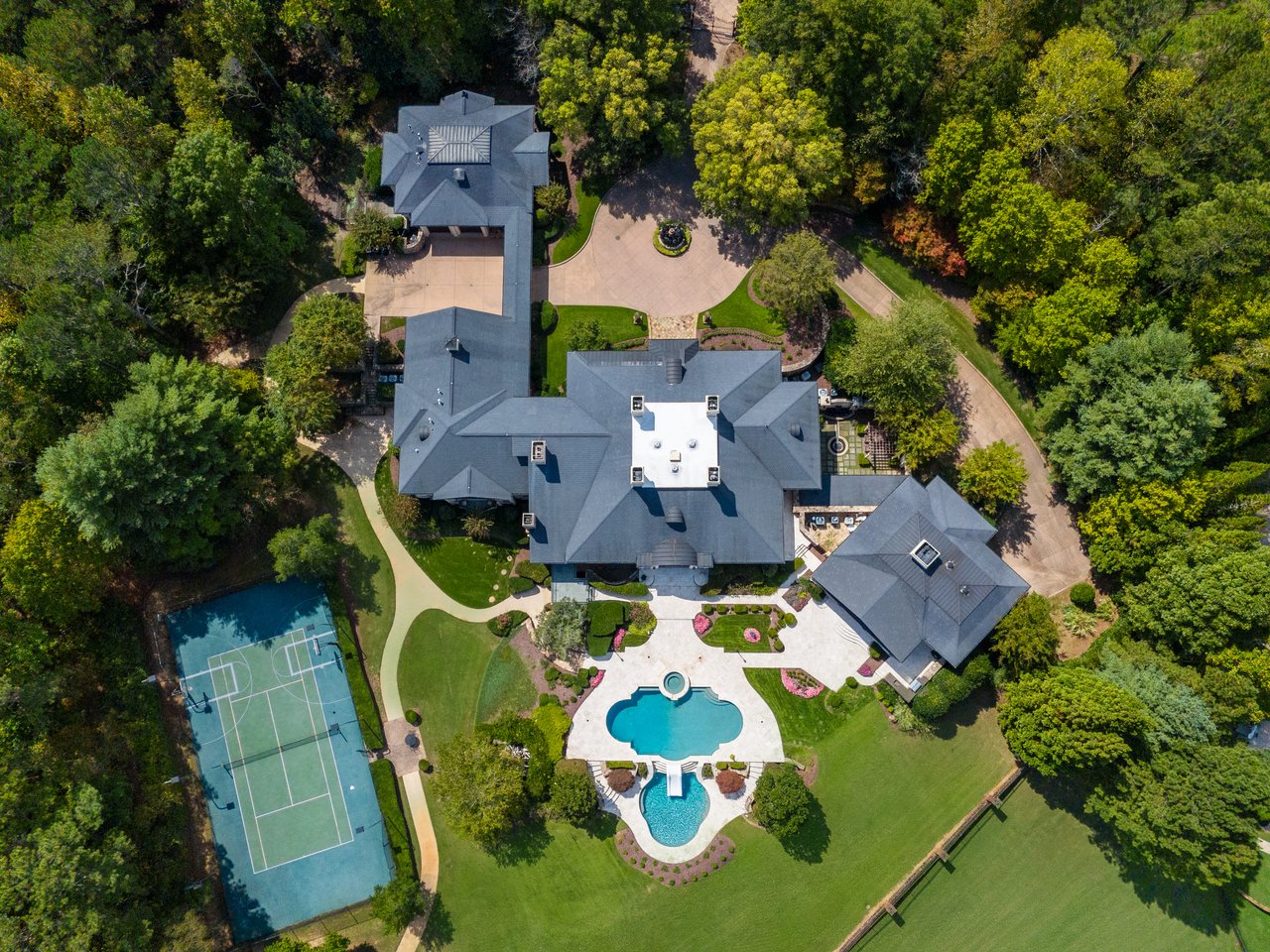 811 Hawks Nest Court