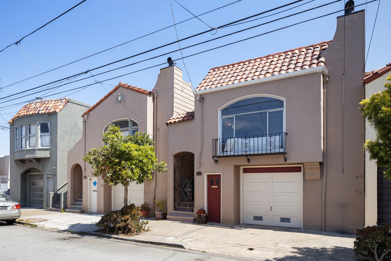 Sunny Spacious Home in Portola District