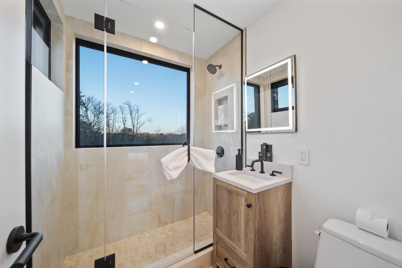 5 Ridge Lane, Hampton Bays