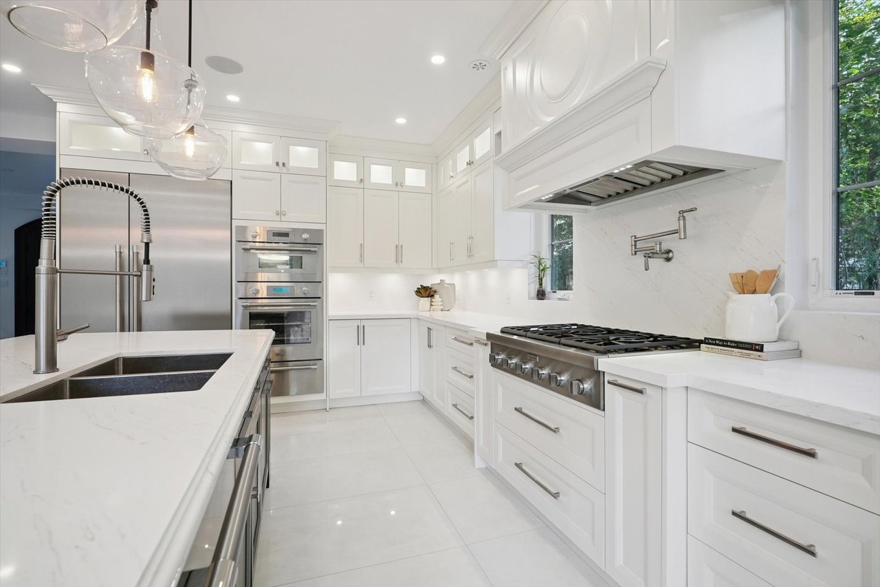 452 Rothesay Place