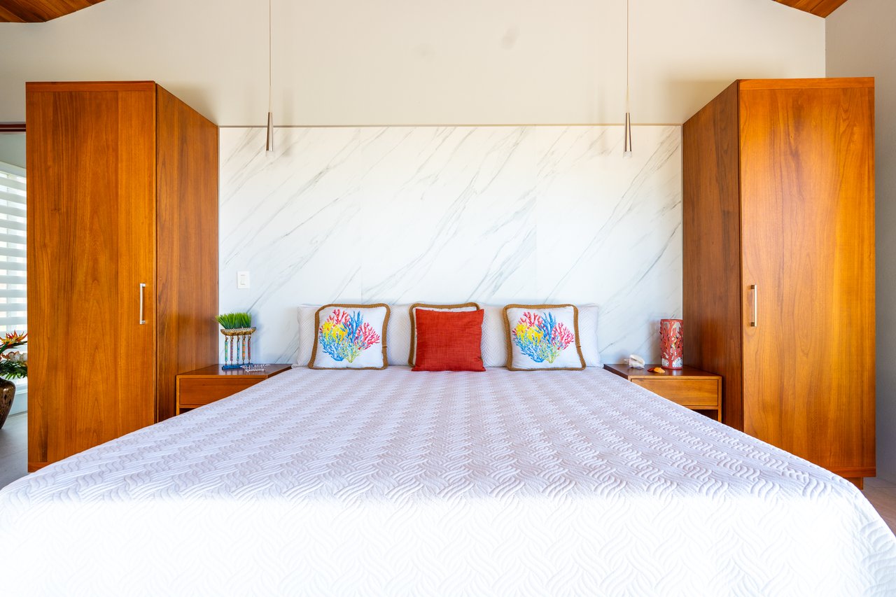 Blue Horizon – luxury ocean-view home in Ojochal, Costa Rica