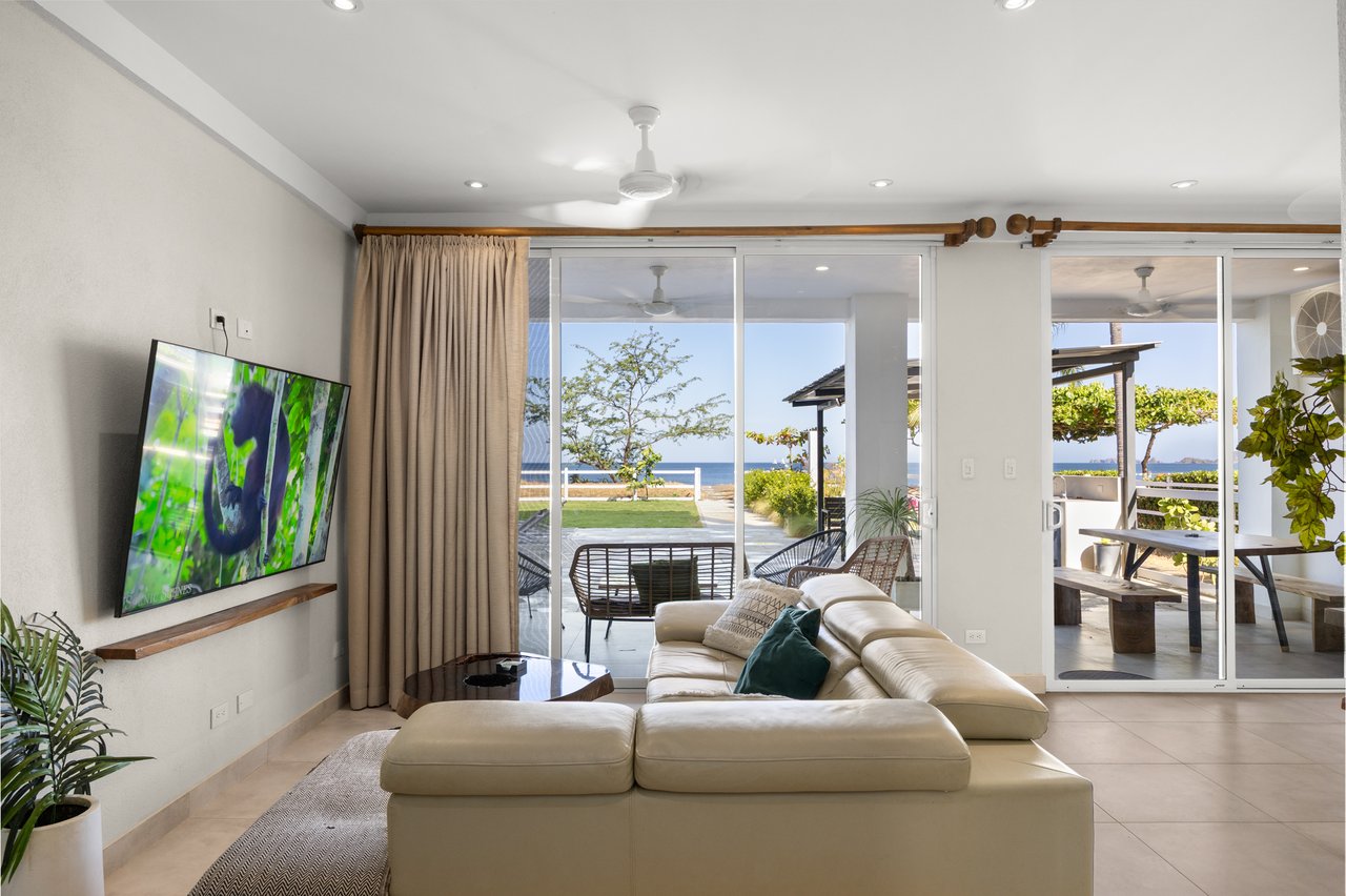 Golden Palms #4: Modern Beachfront Condo in Playa Potrero | 2 Bed, 2 Bath