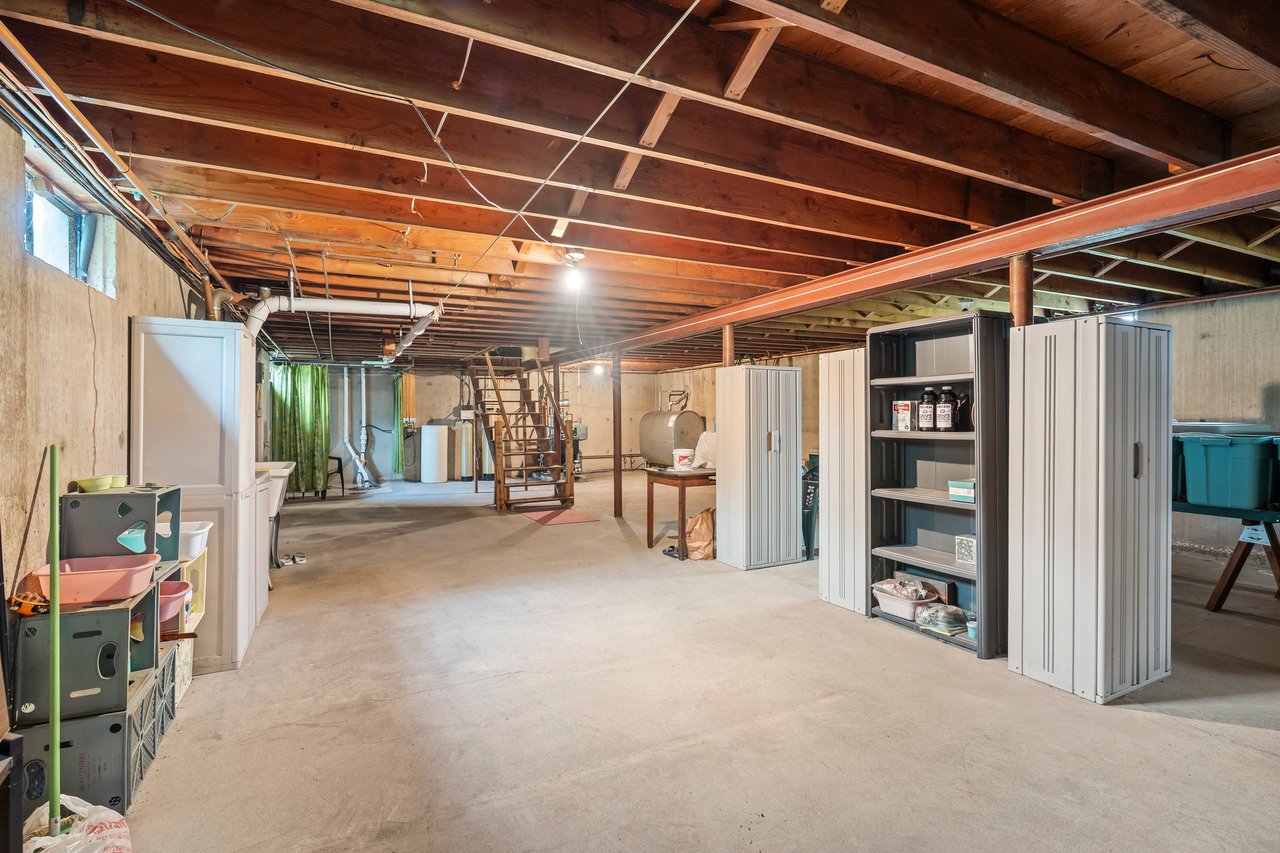 2186 Polk Valley Road