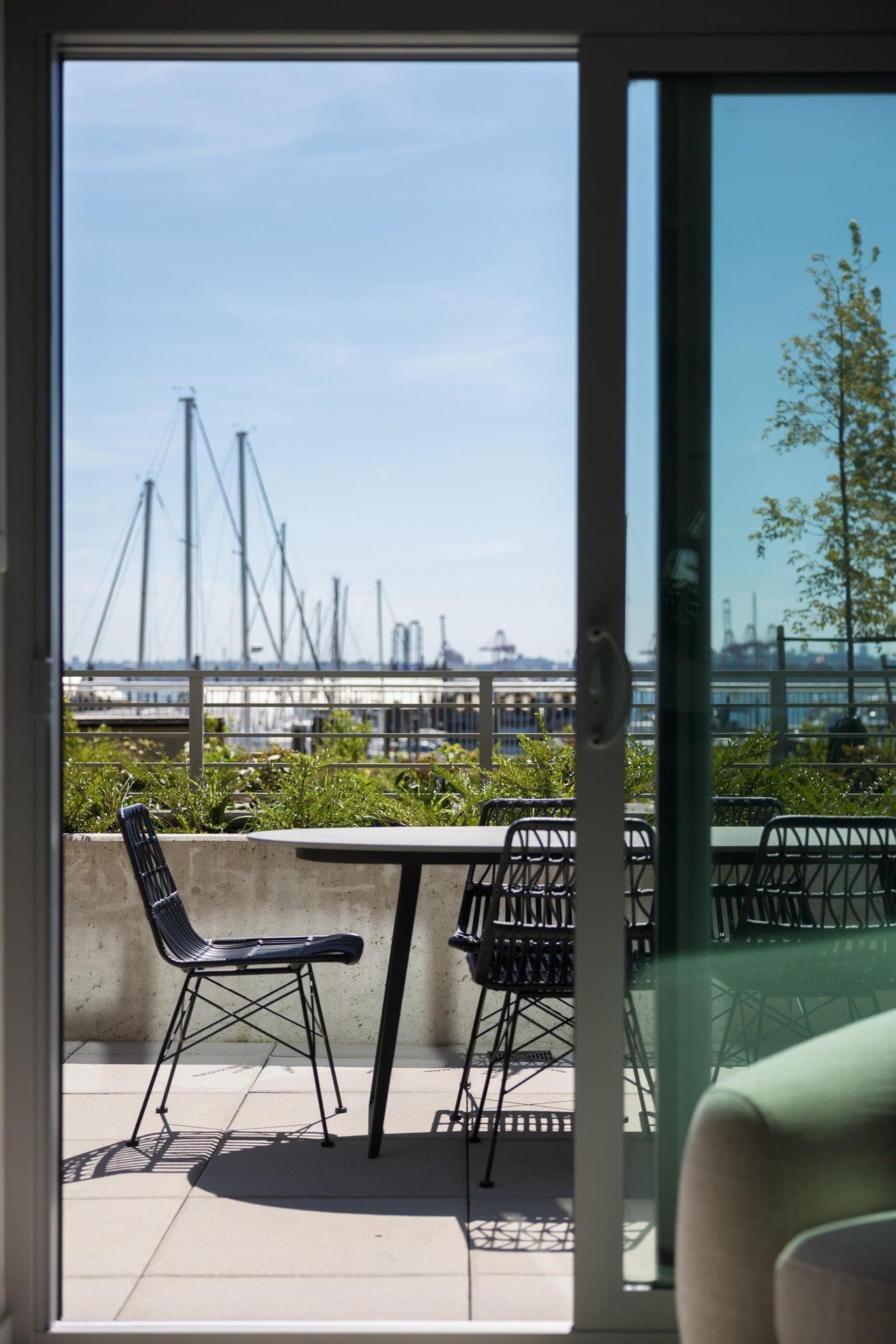 TH112-755 Harbourside Drive